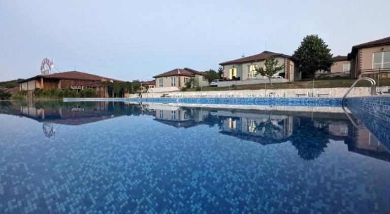 House with grill, private pool & yard | Good for workation in Burgas