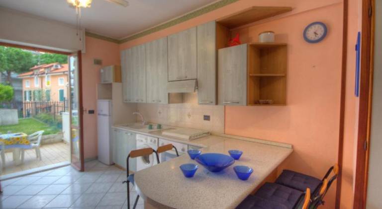 Rental apartment with 2 rooms for 6 persons — photo 3
