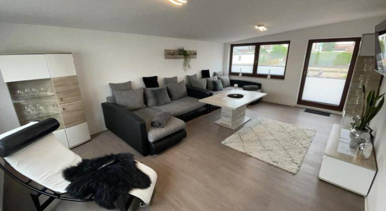 Rental apartment with patio, garden & grill — photo 2
