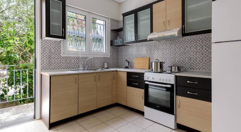 Villa with 2 rooms for 6 persons — photo 3