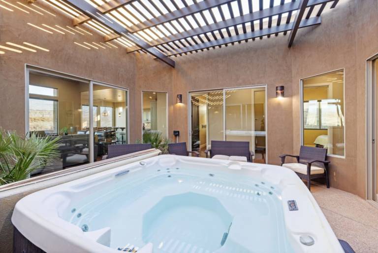 Vacation home with private pool | Pets are welcome in Hurricane, UT