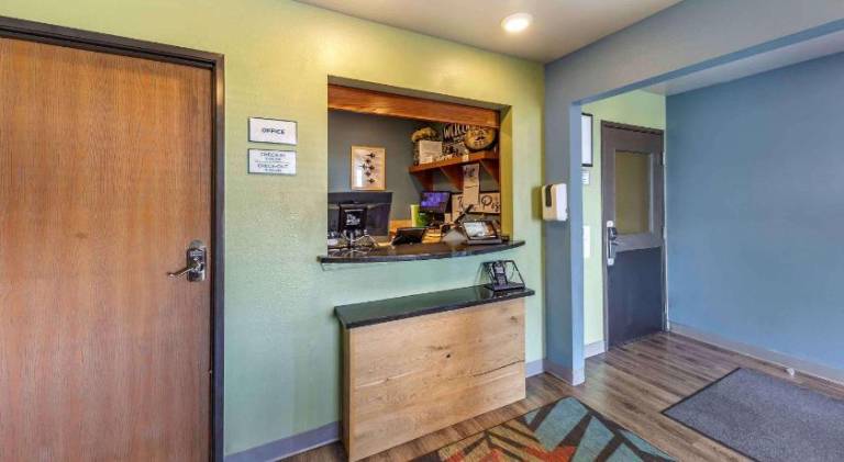 WoodSpring Suites Oklahoma City Northwest — photo 4