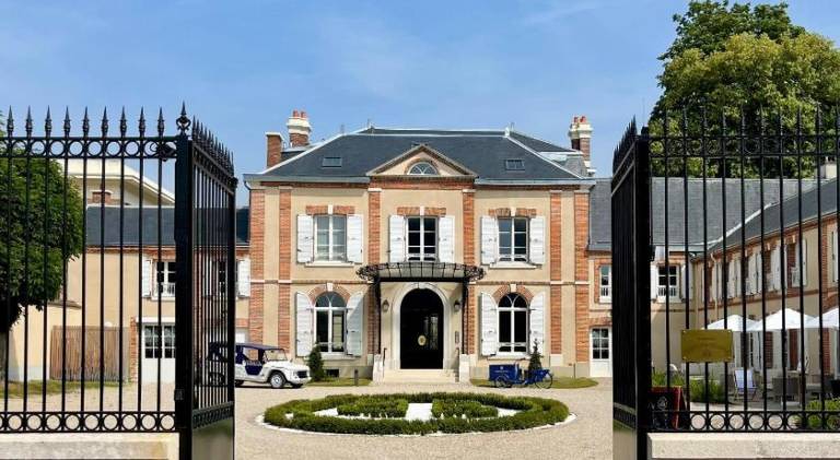 Les Suites BB, Champagne Besserat de Bellefon in Epernay