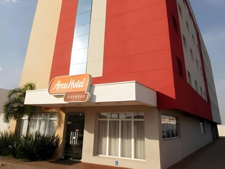 Golden Tower Express Araraquara by Fenix Hoteis