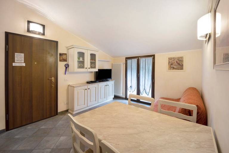 Holiday apartment with garden & terrace | Garden view — photo 5