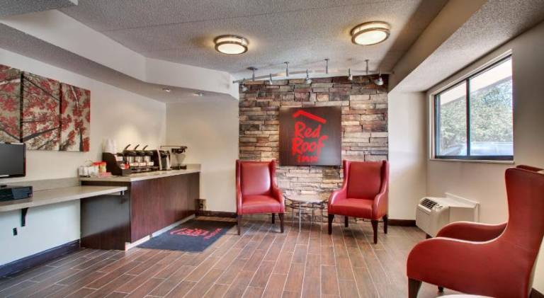 Red Roof Inn St Louis - Westport/ Maryland Heights — photo 3