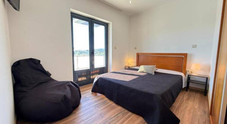 Vacation home with garden, BBQ & private pool | Suitable for remote work — photo 2