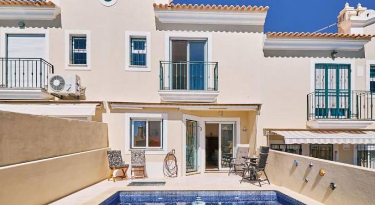 Fully equipped nice house with terrace, grill & private pool | Pets are welcome in Albufeira