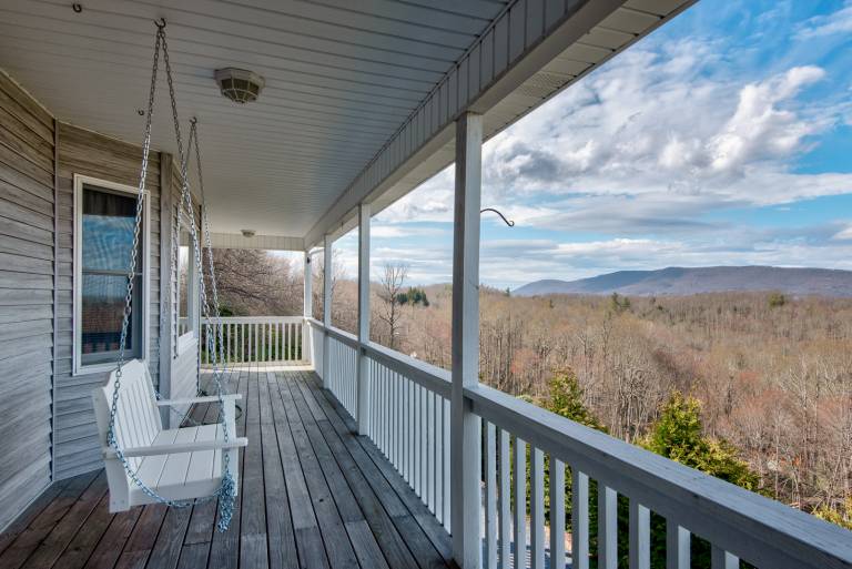 Hilltop Hideaway - Newly Renovated Home on 30 Acres, Minutes to Boone! — photo 3