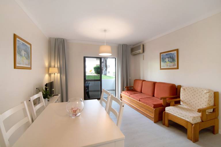 Child-friendly nice apartment with garden, pool & fast internet | Garden view | Close to the beach | Good for workation | Dogs allowed — photo 4