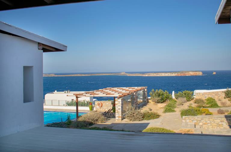 Villa 110 m2 in Agia Irini, walking distance to beach with pool access, 7 guests — photo 2