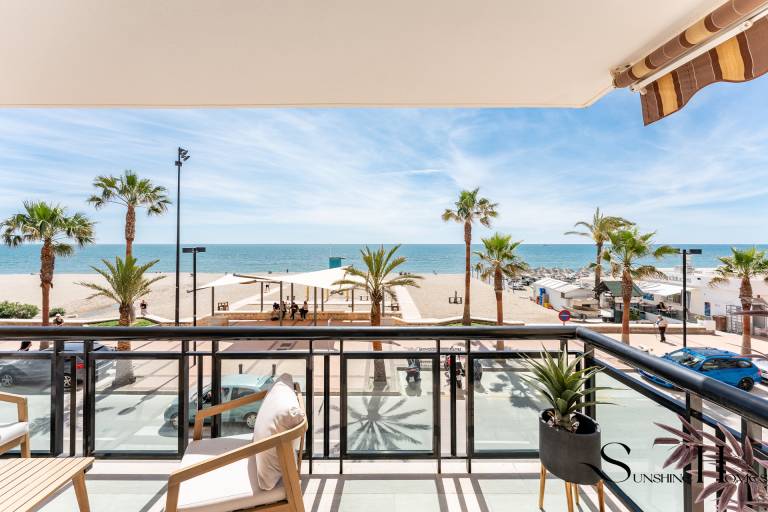 Rental apartment with pool & patio in Benalmádena