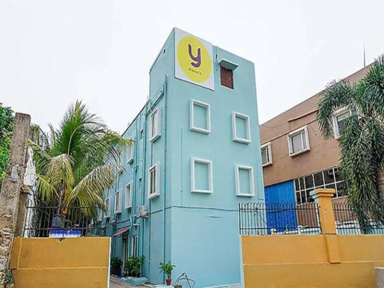Ekamra Greens By Y Hotels Nr KIMS