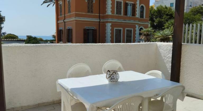 Holiday apartment with 3 rooms for 6 persons — photo 4