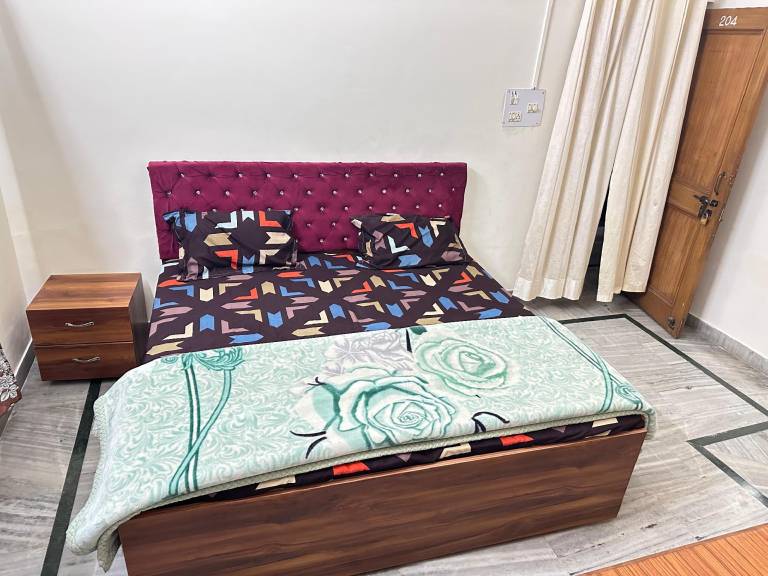 SRI RAM GUEST HOUSE HOME STAY