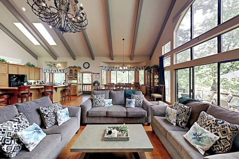 House Lake Arrowhead