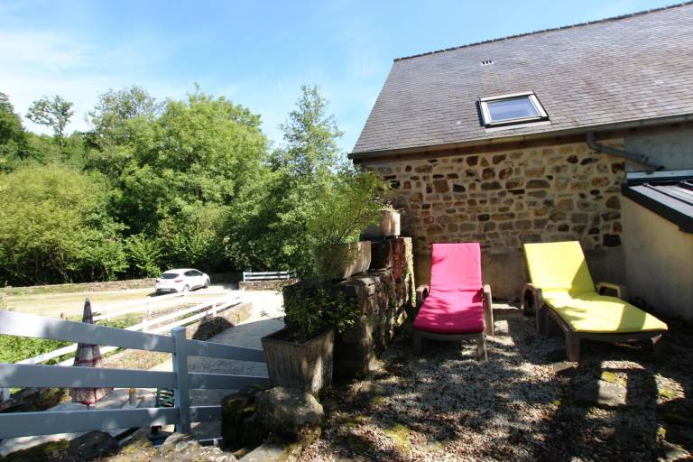 Gite with terrace, garden & grill — photo 4