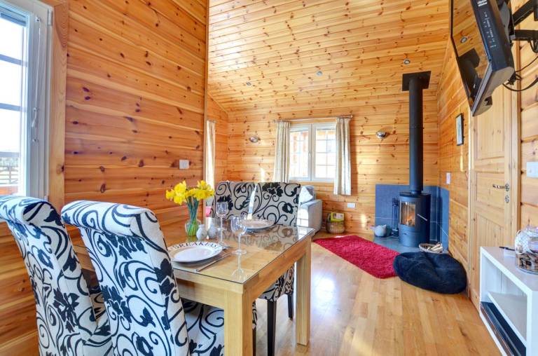 Lodge with 1 room for 2 persons — photo 3