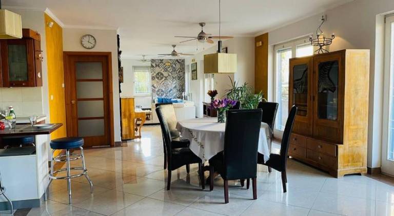 Rental apartment with terrace, yard & BBQ — photo 3