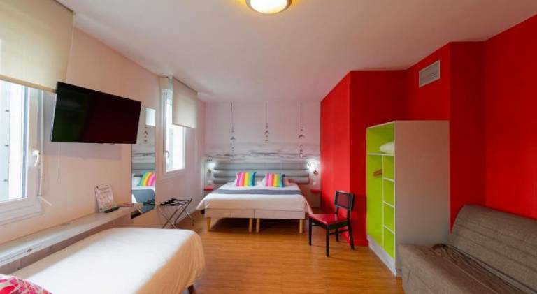 Ibis Styles Saint-Brieuc Gare Centre — photo 3