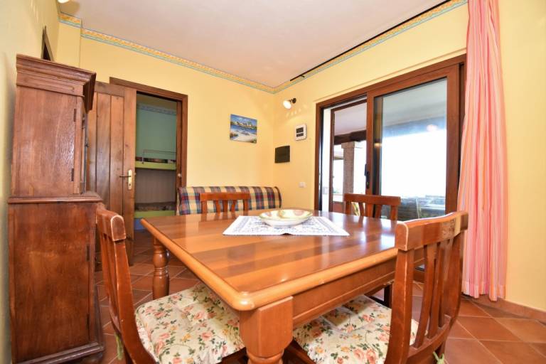 Child-friendly beautiful villa with patio & yard | Sea view | Pets are welcome — photo 4