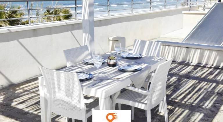 Apartment with patio & grill | Beach nearby | Pets allowed — photo 3