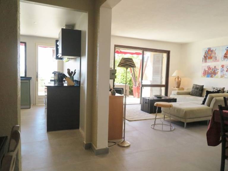 Villa for 8 with pool and terrace, La Croix-Valmer — photo 2