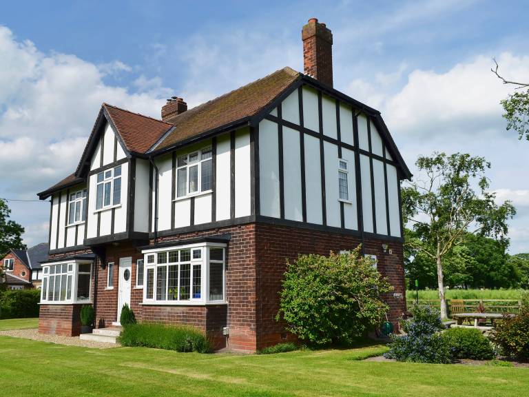Cottage Goole