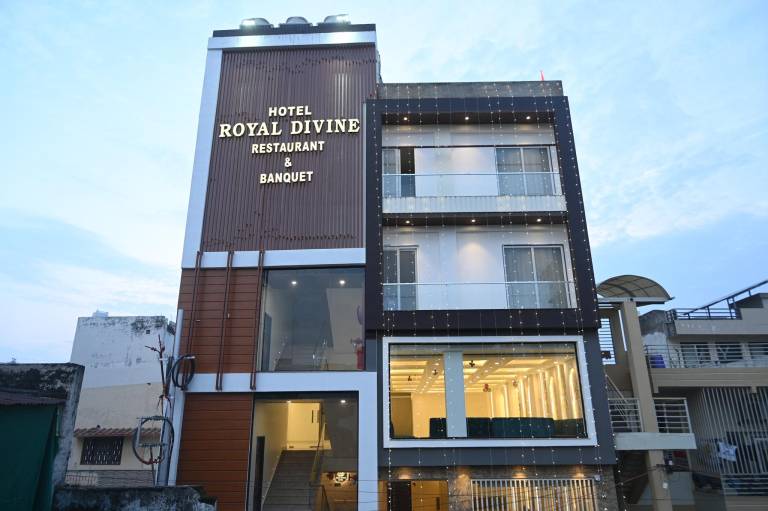 Hotel Royal Divine
