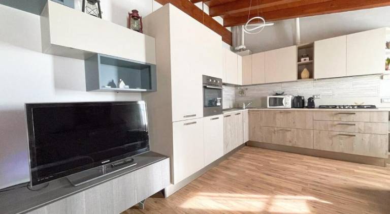 Rental apartment with 1 room for 2 persons in Segrate
