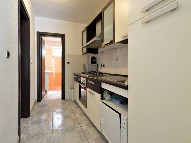 Holiday apartment with barbeque & terrace — photo 4