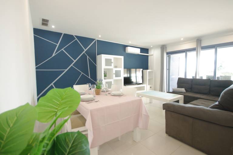 Apartment with terrace & pool | Next to the beach | Pets are welcome — photo 2