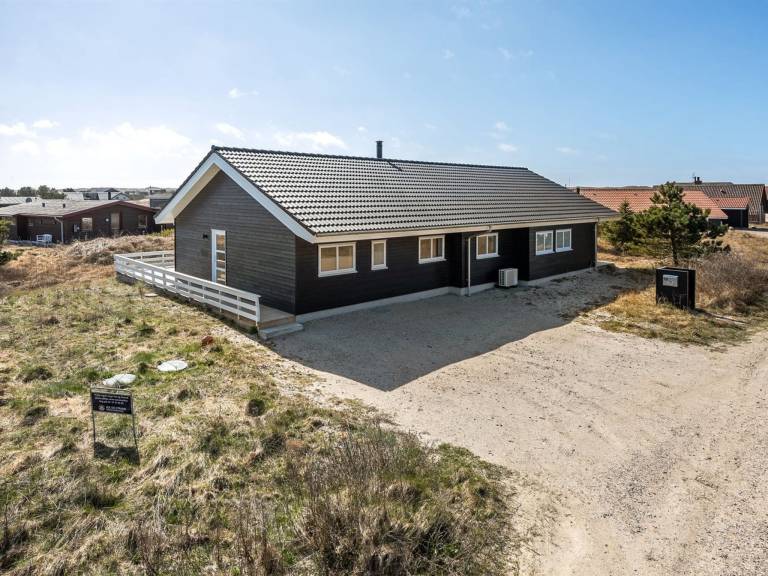 House with patio & sauna — photo 3