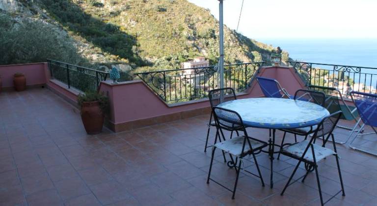 House with 3 rooms for 8 persons — photo 3