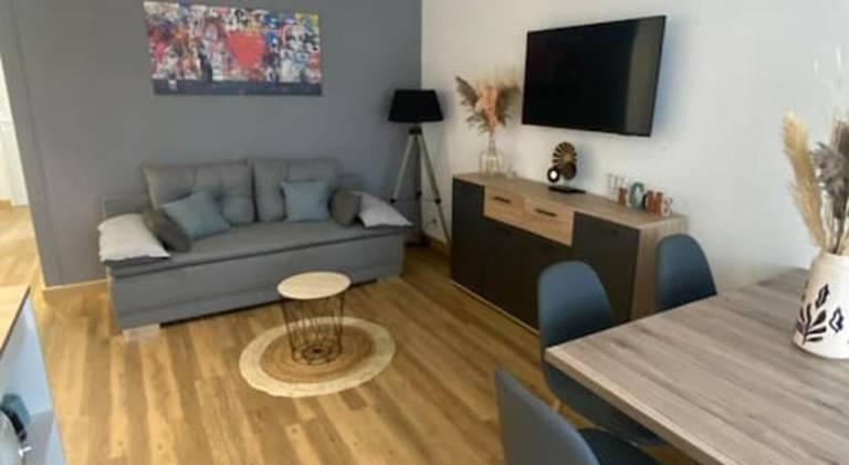 Rental apartment with 2 rooms for 5 persons — photo 2