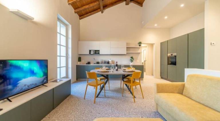 Elegante Loft a 200 a metri dal Duomo in Brunate