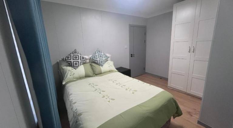 Modern Ensuite Double Bedroom in Dundrum in Dublin