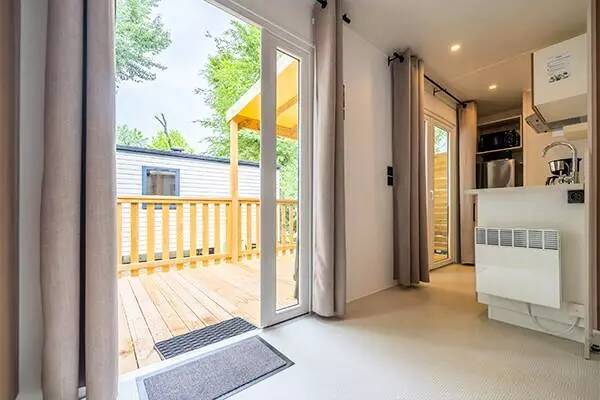 Mobile home with garden, pool & grill | Next to the beach | Pets are welcome — photo 2
