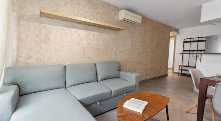 Rental apartment with 2 rooms for 6 persons — photo 2