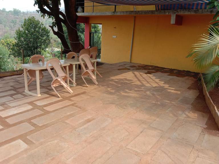 Holiday apartment with yard, grill & pool | Water view | Suitable for remote work — photo 4