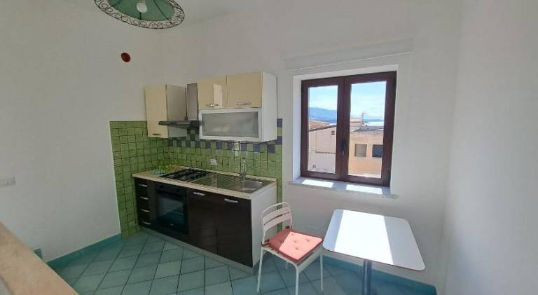 Rental apartment with patio — photo 4