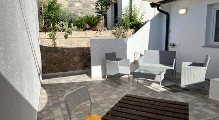 Apartment with 2 rooms for 6 persons — photo 4