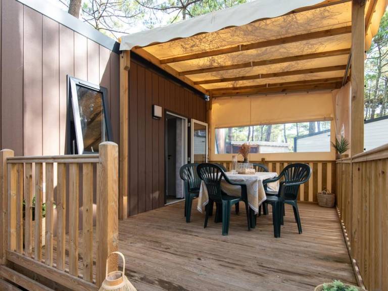 Family-oriented mobile home with heated pool & terrace | Close to the beach | Dogs allowed — photo 5