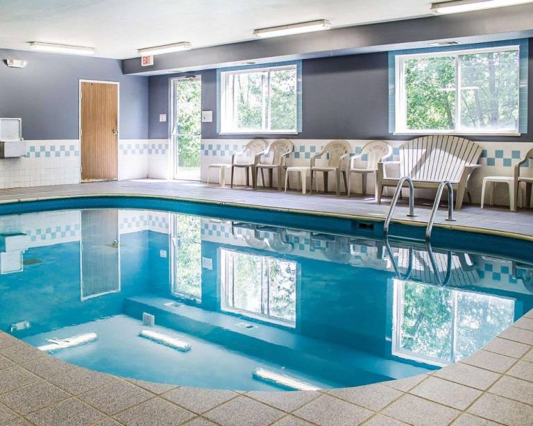 Quality Inn & Suites Sturgeon Bay — photo 2