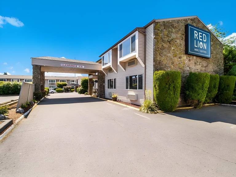 Red Lion Inn and Suites Vancouver — photo 4