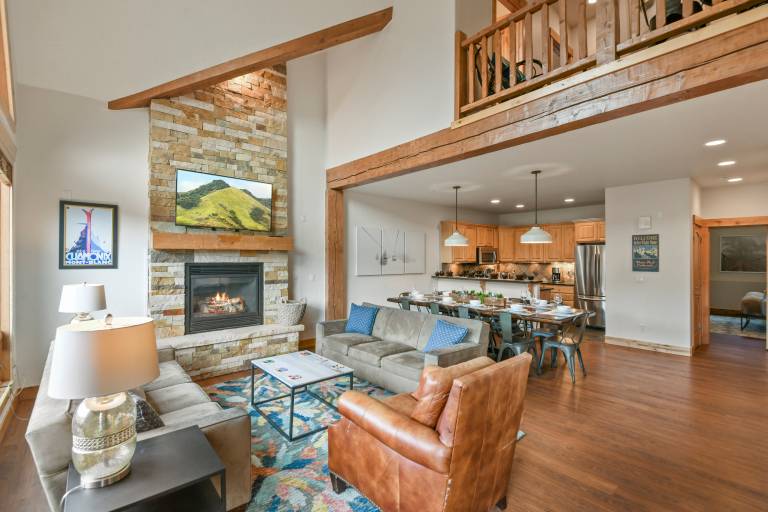 Winter Park Resort Villa 200 I Private Hot Tub I Great Views I Bunk Room I Discounted Attractions — photo 3