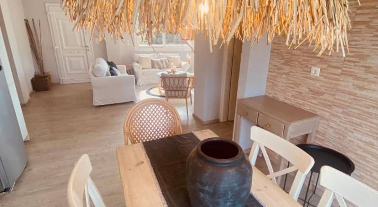 Holiday apartment with grill, garden & patio — photo 4