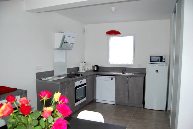Fully equipped house with barbeque, garden & terrace | Pets allowed — photo 3