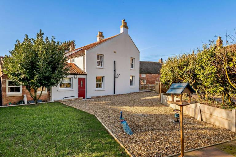 Cottage with yard in Great Yarmouth