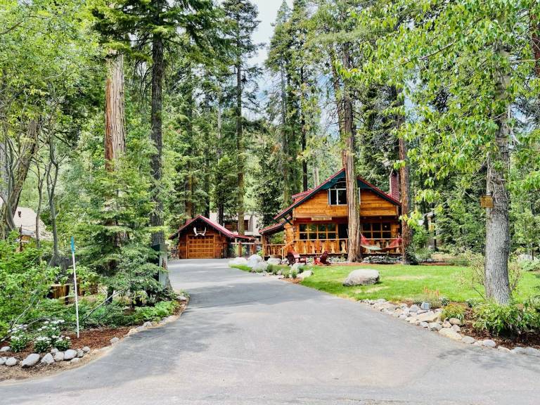 Cabin Homewood